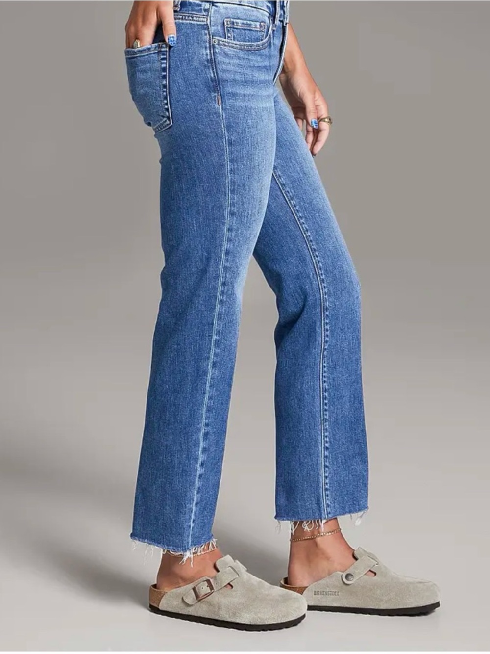BKE Parker Women's Straight Leg Jeans - Faded Medium Blue Wash - Picture 2 of 7